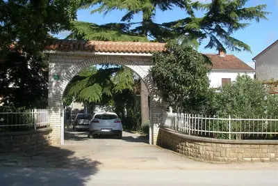 Image de Charmant appartement de 2 chambres pour quatre personnes, avec parking