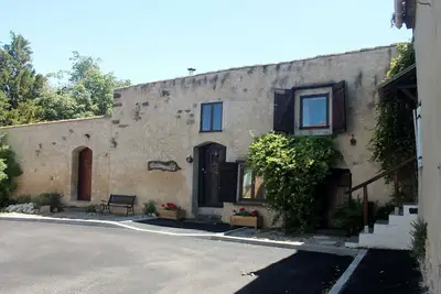 Image de Gîte bien agencé, au coeur d'un village rural, à 25 mins de Carcassonne