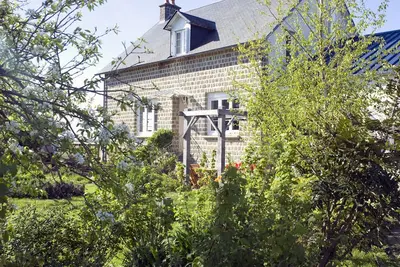 Image de Tranquille chambres d’hôtes Bio, en campagne, à 45 min Mt-St-Michel (Manche)