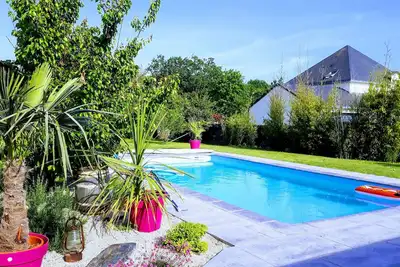 gite dans longère  angevine avec piscine