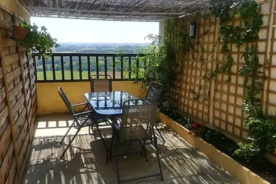 Image de Gîte des remparts à Lectoure dans le Gers au pied du centre thermal