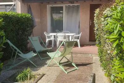 Image de Maison à 800 de la plage jardinet expo sud et nord. Maison classée 1 étoile