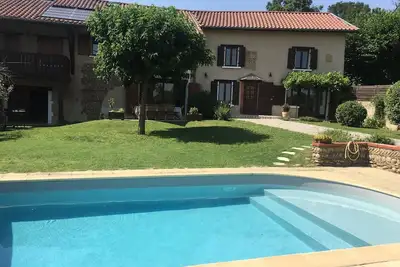 Image de Belle maison de Charme avec piscine Ă la campagne