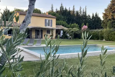 Image de Maison de Campagne entre Alpilles et Luberon.