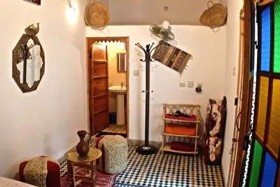 Image de Riad mikou la demeure qui jaillit du moyen âge.