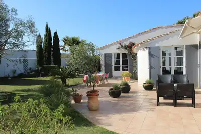 Image de Villa de charme à 4 mn de la plage (à pied), du village et marché (en vélo)