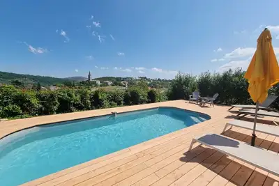 Image de Maison avec piscine, jardin, terrasse avec vue panoramique Ardèche