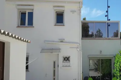 Image de Villa 7 pers, 3 chambres, Clim, 2 terrasses+solarium, 200m plage, Wifi, parking