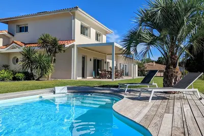 Image de Maison de vacances avec piscine