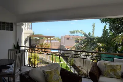 La Gaulette Spacieuse Maison semi-detached Piscine & Vue Mer