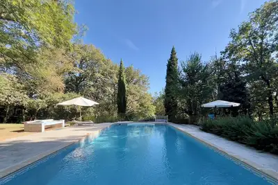 Image de Maison de caractère avec piscine (8 personnes)