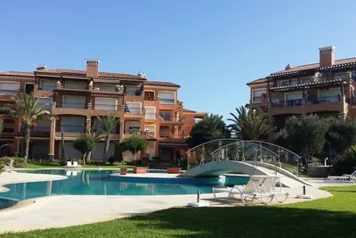 Image de Résidence du Golf à Bouznika-Bay avec 2 piscines;