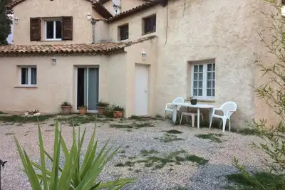 Image de Apt 70 m² dans Villa avec jardin près de Cannes