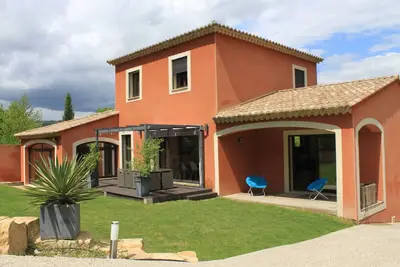 Image de Villa provençale, 4 Chambres, clim & piscine chauffée entre Vaison et Ventoux.