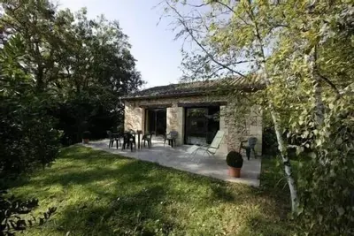 Gîte Studio 2 pers - Les Eyzies - Périgord Noir, à 20km de Sarlat, piscine