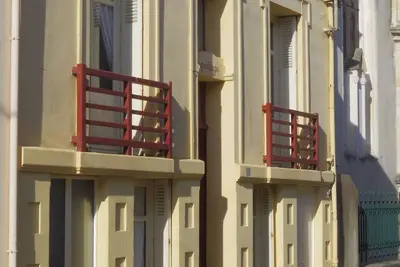Image de maison rénovée 50 m plage Sables-d'Olonne, cour, 4 chambres, 8 personnes