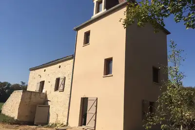 Gîte dans maison quercynoise avec pigeonnier