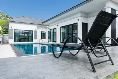 Image de Villa neuve avec piscine et Jacuzzi - 900 m de la plage Pak Nam Pran