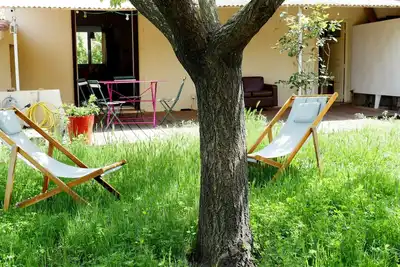 Image de Agréable maison avec jardin arboré