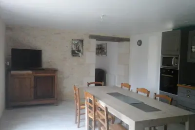 Image de Maison En Pierre Renovee Dans Un Petit Hameau