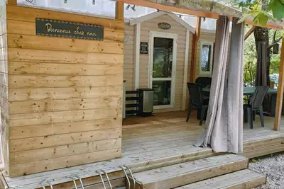 Image de Mobilhome 4/6 personnes dans la Drôme avec piscine et accès rivière 🏊‍♂️