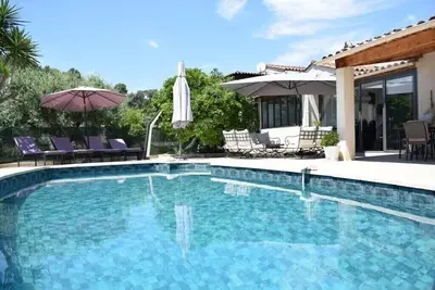 Image de Villa avec piscine à 15 minutes des premières plages, 15 minutes de Cannes