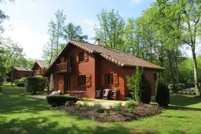 Image de Grande maison 8 personnes a sur golf et proche piscine