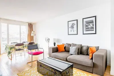 Image de Magnificent, bright, modern and very quiet apartment with terrace.