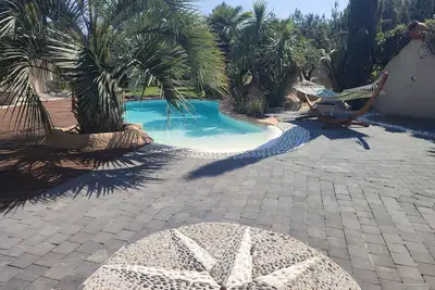 Image de Villa avec piscine chauffée à 28°, sauna, jacuzzi. . . . jusqu'à 8 pers.