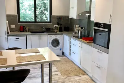 Image de Appartement refait à neuf idéal pour découvrir bassin d Arcachon, jouer au golf.