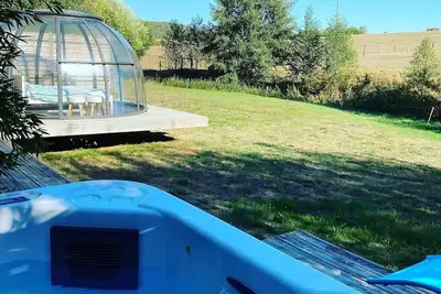 Image de Bulle avec chalet attenant Spa et Sauna privatifs