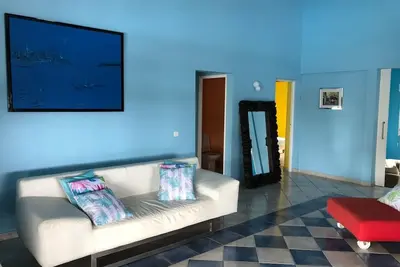 Image de Superbe villa moderne, idéale pour les vacances et décorée avec soins.