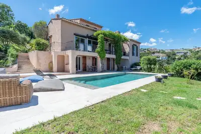 Belle villa vue mer piscine privée chauffée 12 personnes max. 4 étoiles