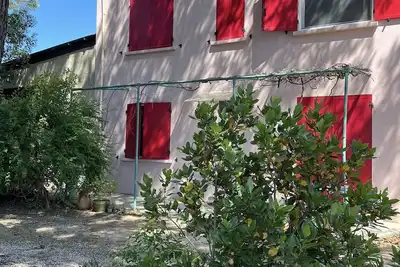 Image de Maison à la campagne au calme sur grande propriété agricole