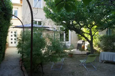 Image de Charmante Maison Independante Avec Jardin. Decouverte Provence