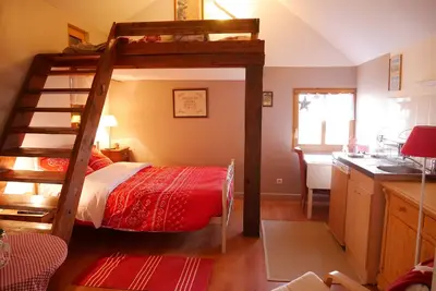 Image de Chambre meublée Kirsch