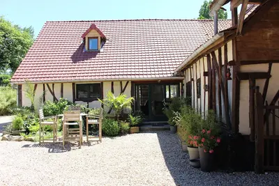 Image de Gîte de charme avec piscine couverte et chauffée proche de la mer au calme
