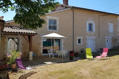 Périgord vert Gîte 6 pers. 25 mn de Périgueux.