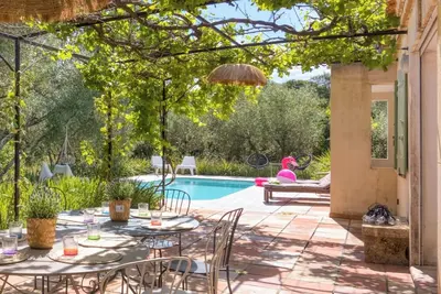 Image de Villa et piscine- cadre exceptionnel