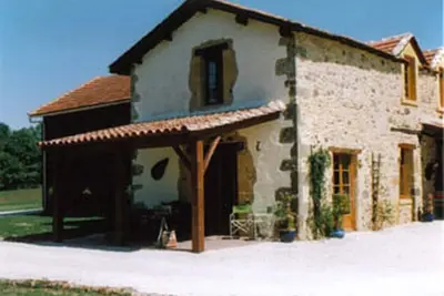 Image de Le Cèdre, gîte de caractère, entre Sarlat et Bergerac, en pleine nature