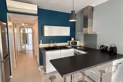 Image de Appartement climatisé tout confort à 150 m de la plage et proche commerces