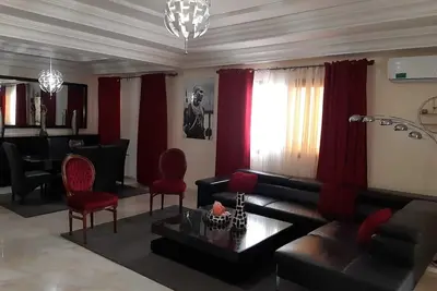 Image de Appartement Rez-de-chaussée 247m² Sacré Coeur
