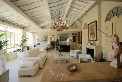 Image de Loft avec piscine en provence