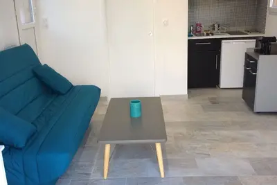 Image de Studio Avec Terrasse Vue Mer