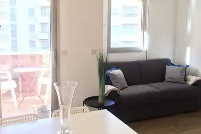 Image de 4 pers. Plein centre  Un Vrai Tout A Pied! ! Terrasse/Clim