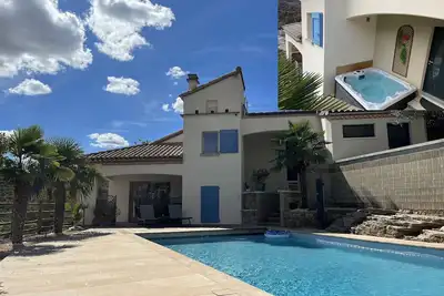 Image de Gite avec grande piscine et spa privatif Saint Rome De Tarn Aveyron Millau