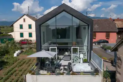 Image de Maison D’Architecte dans un des « Plus beaux Villages de France « 