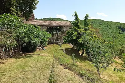 Image de Meublé de 4 à 14 personnes. Aire extérieur privée 300 m². Piscine commune.
