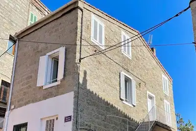 Image de Duplex De Charme En Plein Centre - Refait A Neuf / Baci