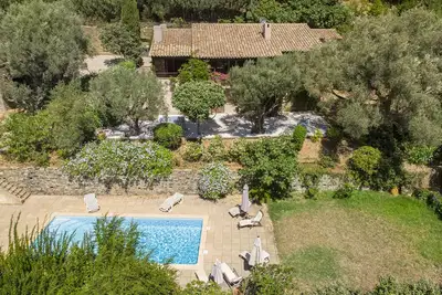Image de Belle maison provençale vue mer
